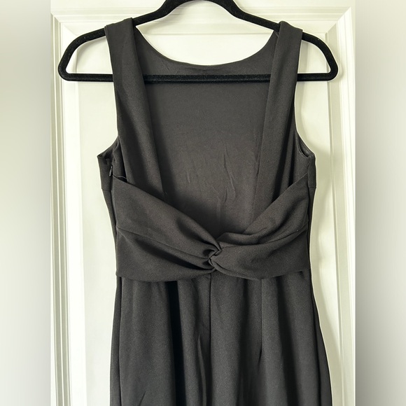 Black floor-length gown - Picture 4 of 7